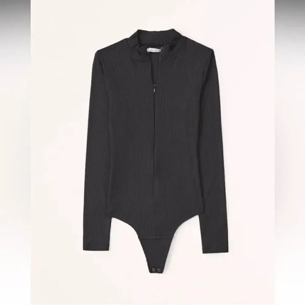 NWOT Abercrombie + Fitch Ribbed Body Suit